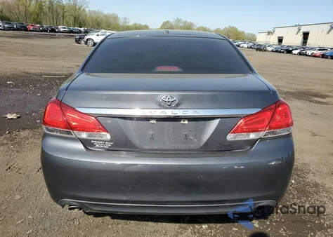 2012 Toyota Avalon Base z USA, uszkodzony, nr VIN 4T1BK3DB1CU444108